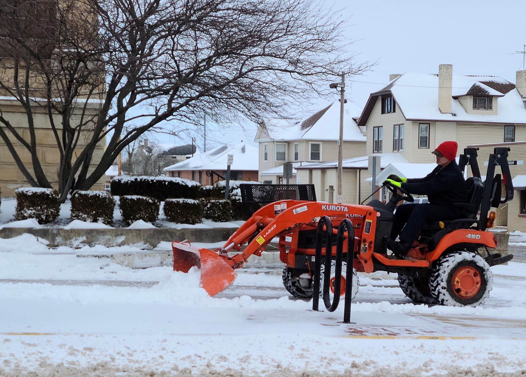 Big-time snowplow